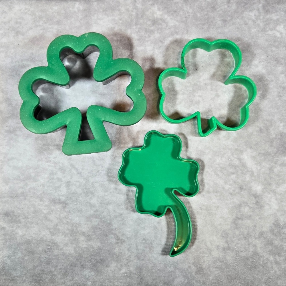 3 Leaf‎ Clover Cookie Cutters Meat Plastic Tupperware